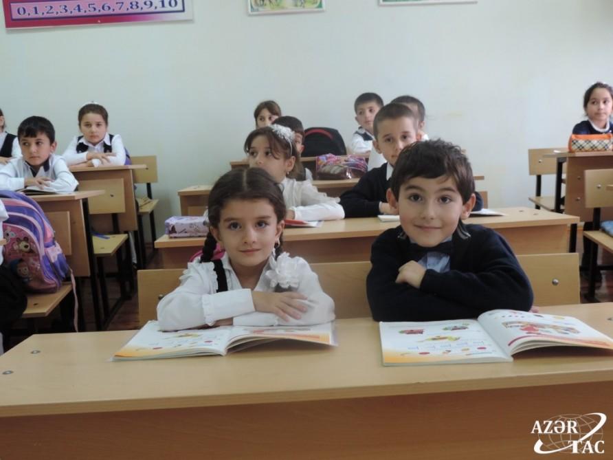 Азербайджанский вундеркинд в 6 лет научился делать вычисления быстрее калькулятора