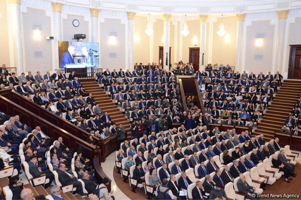 В Баку попрощались с Лютфи Заде