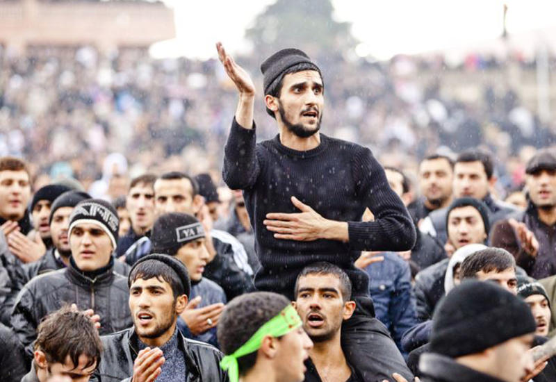 "Aşura mərasimləri zamanı uşaqları hicaba bürümək düzgün deyil"