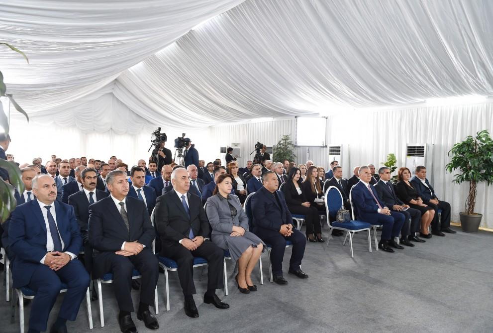 Первый вице-президент Мехрибан Алиева приняла участие в церемонии предоставления квартир в городке для вынужденных переселенцев в Масазыре