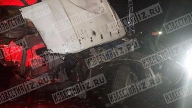 Жуткая авария в России: столкнулись автобус и поезд, 18 погибших