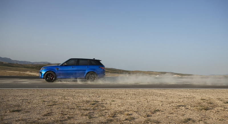 Обновленный Range Rover Sport: гибрид и более мощный SVR