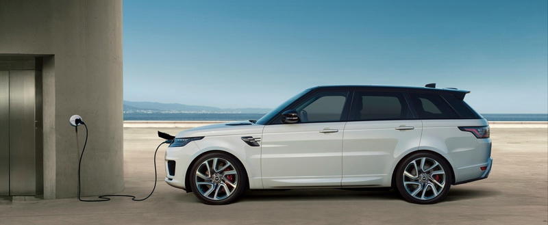 Обновленный Range Rover Sport: гибрид и более мощный SVR