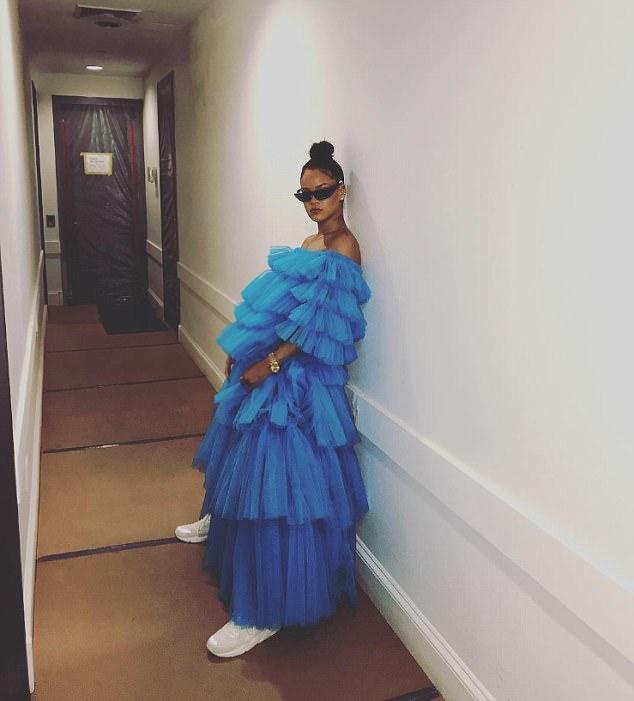 Rianna yenə "meydan oxudu" - FOTO