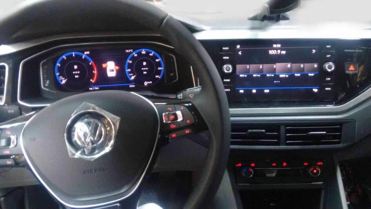 В Сеть "утекло" первое официальное изображение нового седана Volkswagen Polo