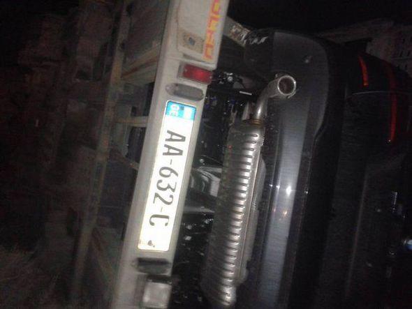 Ələt-Astara yolunda TIR aşdı, yeddi BMW zay oldu