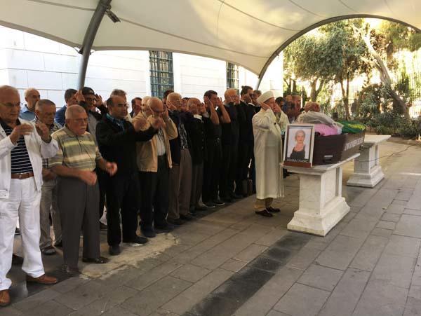 Tanınmış sənətçi dəfn olundu - Yasına məşhurlardan kimsə gəlmədi
