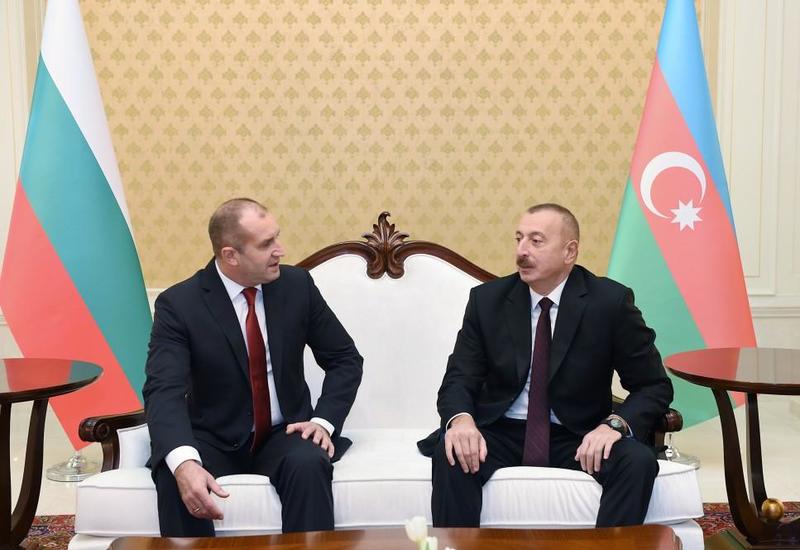 Состоялась встреча Президента Ильхама Алиева и Первой леди Мехрибан Алиевой с Президентом Болгарии и его супругой