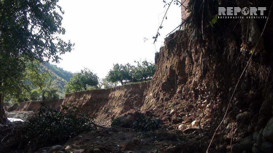 Masallının bu kəndində evlər təhlükədədir