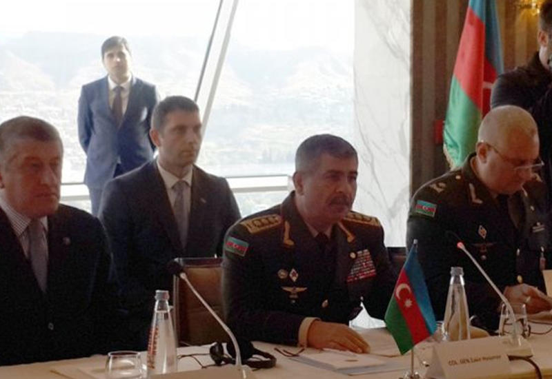 Закир Гасанов встретился с начальником генштаба ВС Турции
