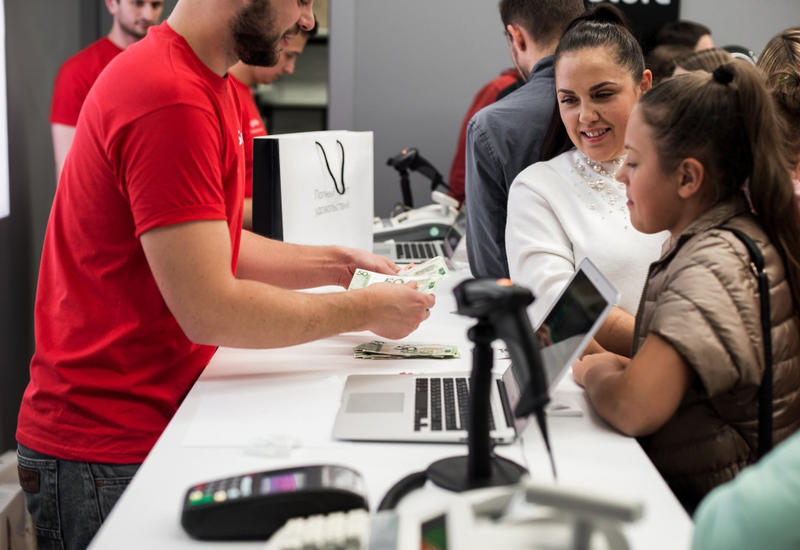 В Баку на открытии Alma Store предложат Mac, iPad и iPhone по специальным ценам