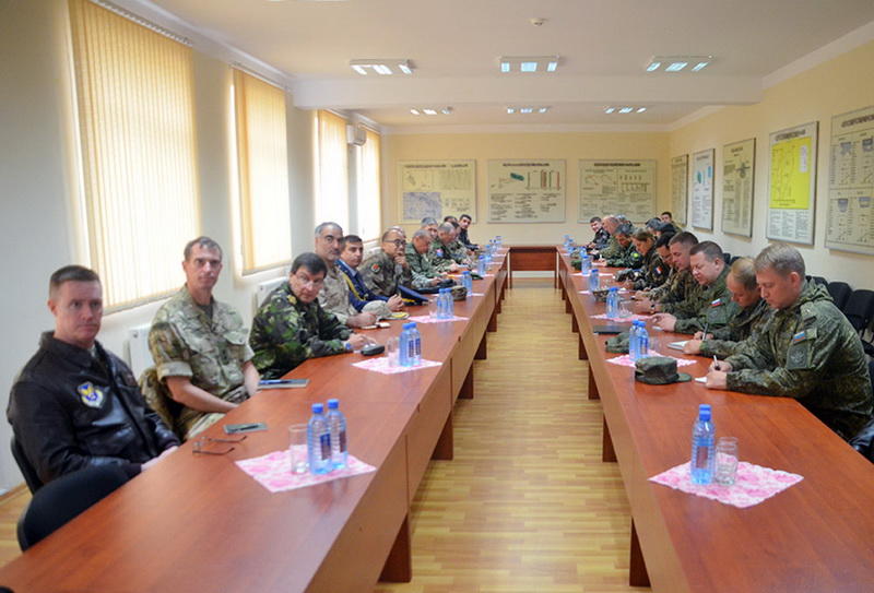 Военные атташе 17 стран на базе ВВС Азербайджана