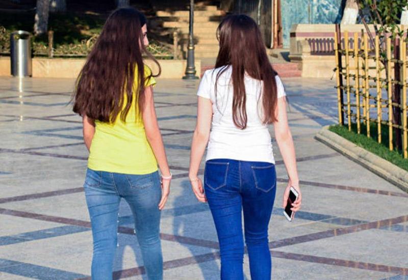Bakıda əcnəbi soyadlı iki yeniyetmə qız itkin düşüb