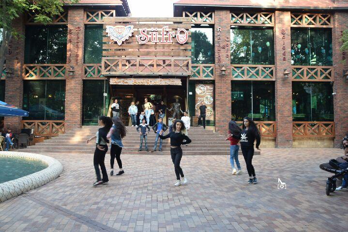 В Баку прошел флешмоб индийских танцев