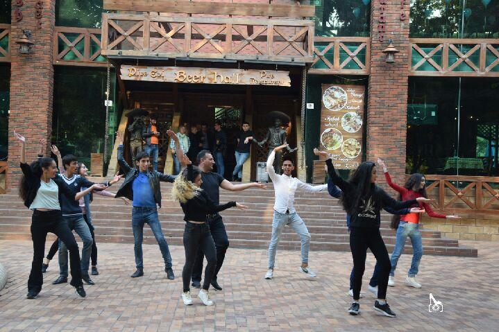 В Баку прошел флешмоб индийских танцев