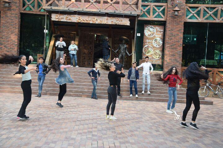 В Баку прошел флешмоб индийских танцев