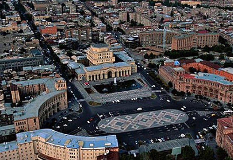 Налбандян и Саргсян грызутся за комплимент от России
