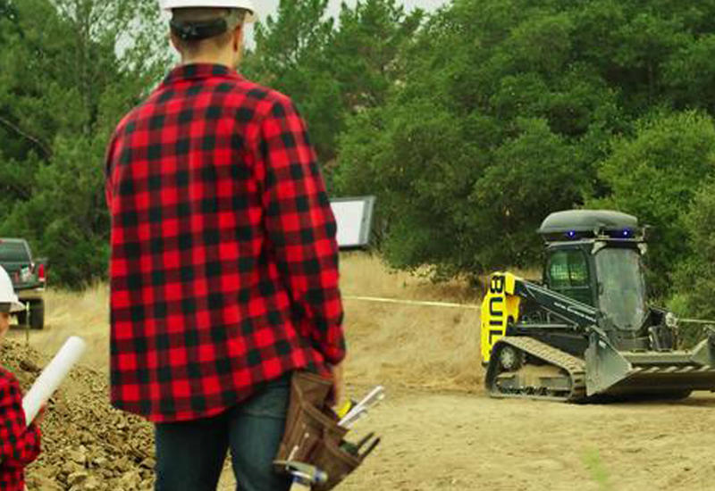 Американец создал трактор с автопилотом за $15 млн.