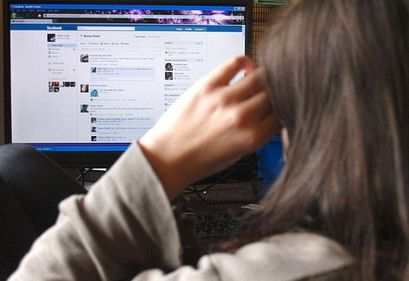 Facebook profili 100 manata sındırırlar