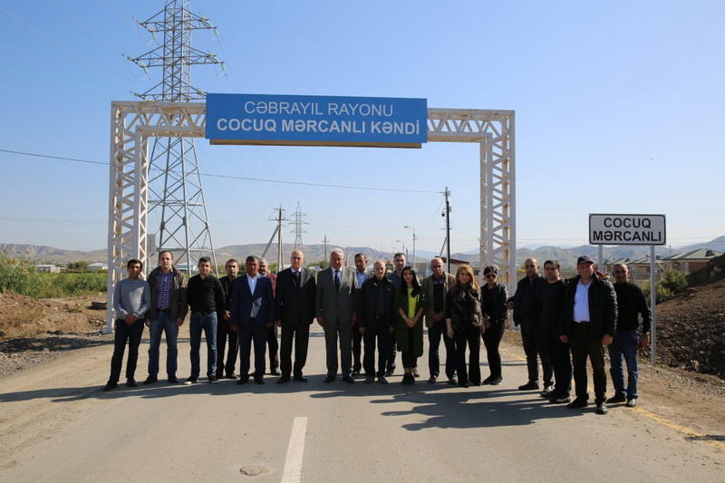 Cocuq Mərcanlının günəşli payızı