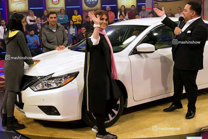 Maşın ətrafında gərgin gecə