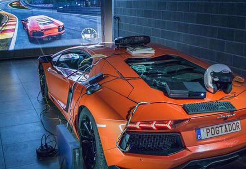Геймер превратил Lamborghini в контроллер для Xbox