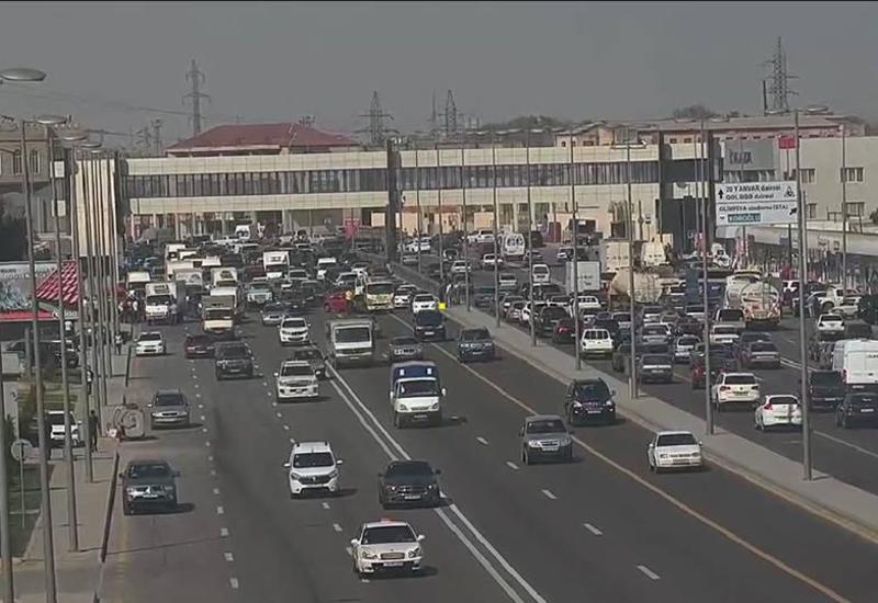 Ограничивается выезд из Баку