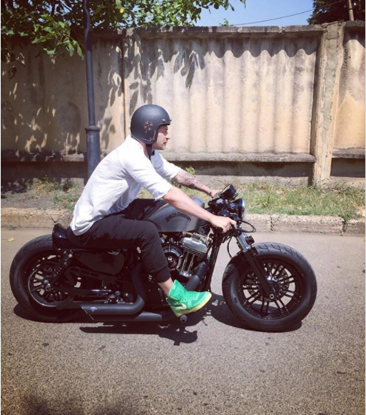 Yaraşığı və geyimi ilə instaqramın ulduzuna çevrilən Tibilisi meri