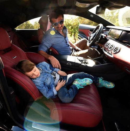 Yaraşığı və geyimi ilə instaqramın ulduzuna çevrilən Tibilisi meri