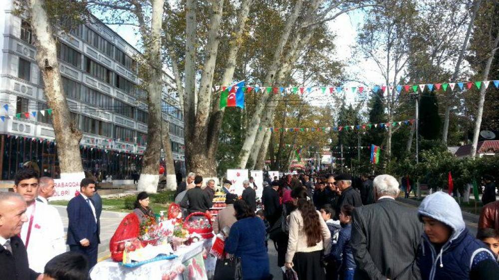 В Гёйчае проходит XII фестиваль граната