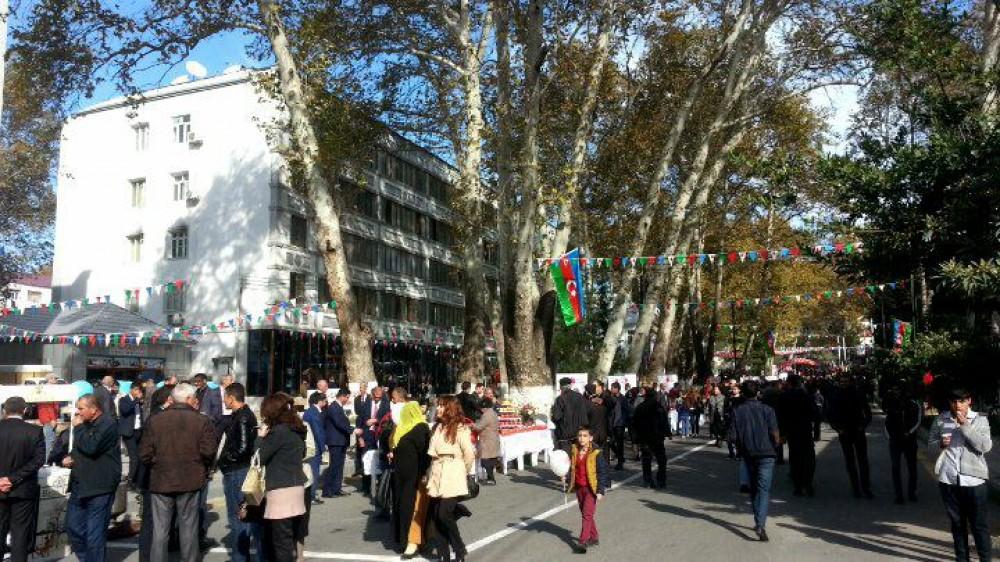 В Гёйчае проходит XII фестиваль граната