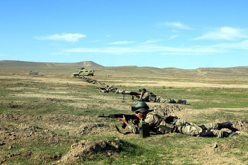 Азербайджанская армия провела боевые стрельбы по стандартам НАТО