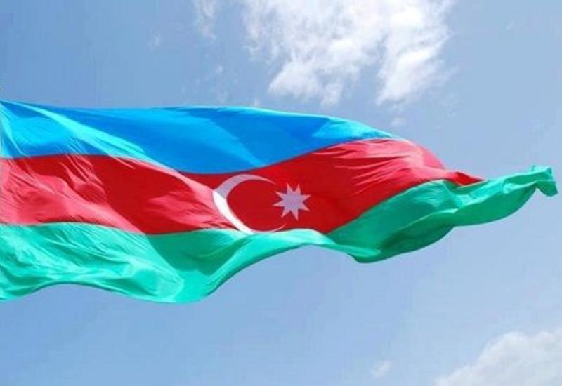 “Bayrağımız qürurumuzdur”