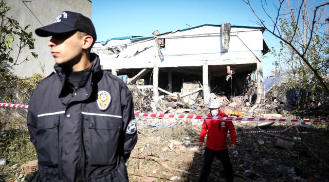 Мощный взрыв на фабрике в Турции: есть погибшие и раненые