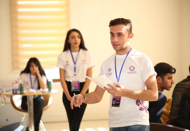 Определены первые финалисты второго Интеллектуального первенства Азербайджана