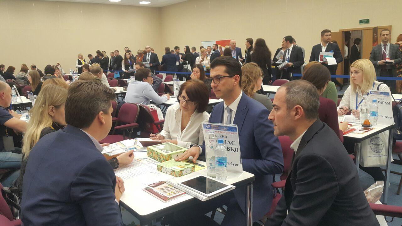 Азербайджан договаривается о продаже своей продукции в крупнейших супермаркетах России