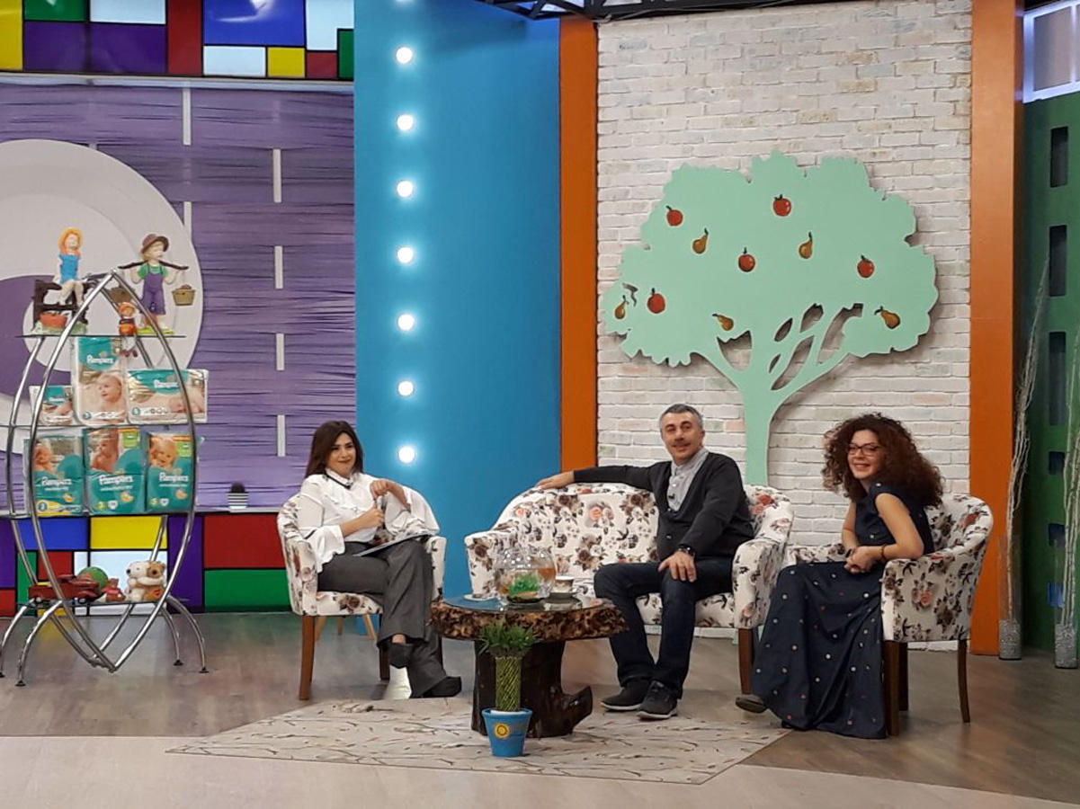 Азербайджанская телеведущая выступила в защиту черных котов