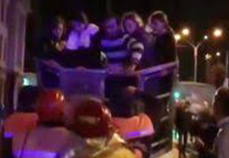 Распространены кадры спасения пожарных из гостиницы Батуми