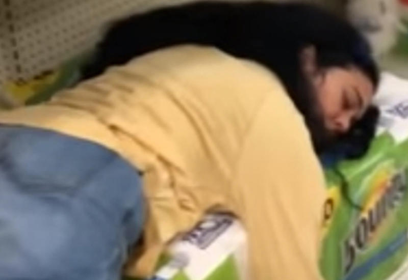 Покупательницу слишком утомила "чёрная пятница"