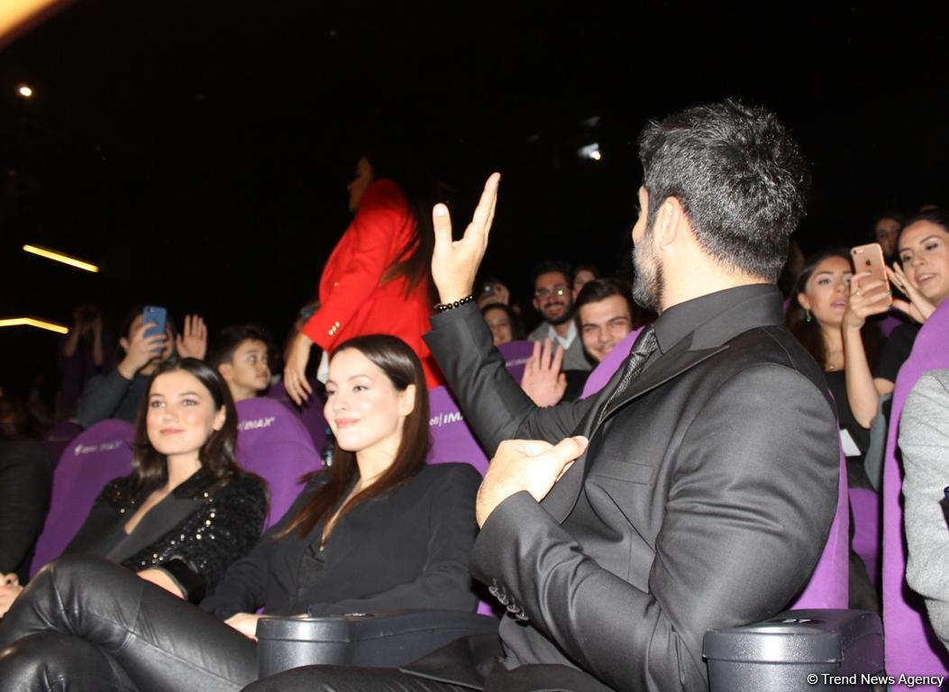 Burak Özçivitin Bakı qalasından FOTOlar