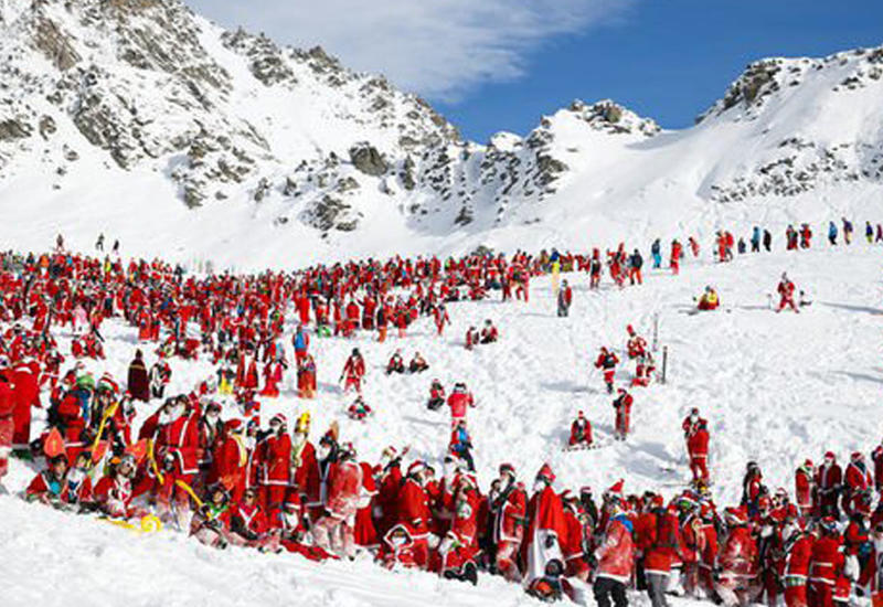 В Книгу рекордов Гиннесса внесли заезд Санта-Клаусов в Альпах