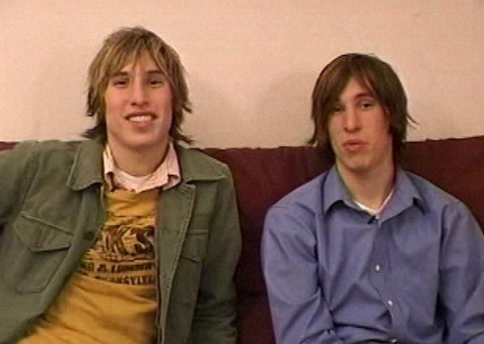 Близнецы заплатили 1 млн., чтобы выглядеть как Бред Питт, но у них не получилось