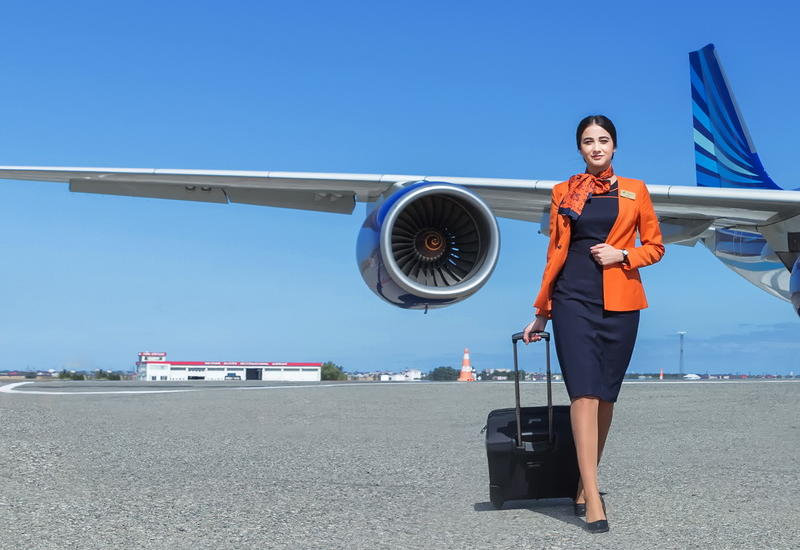 К сведению девушек, желающих работать бортпроводником в AZAL