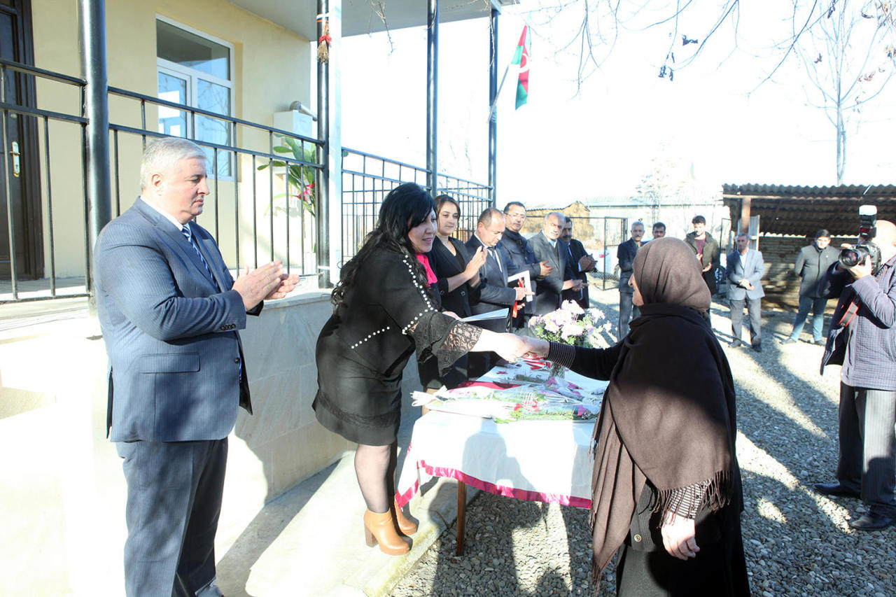 Bir qrup Qarabağ müharibəsi əlili və şəhid ailəsinə ev verilib