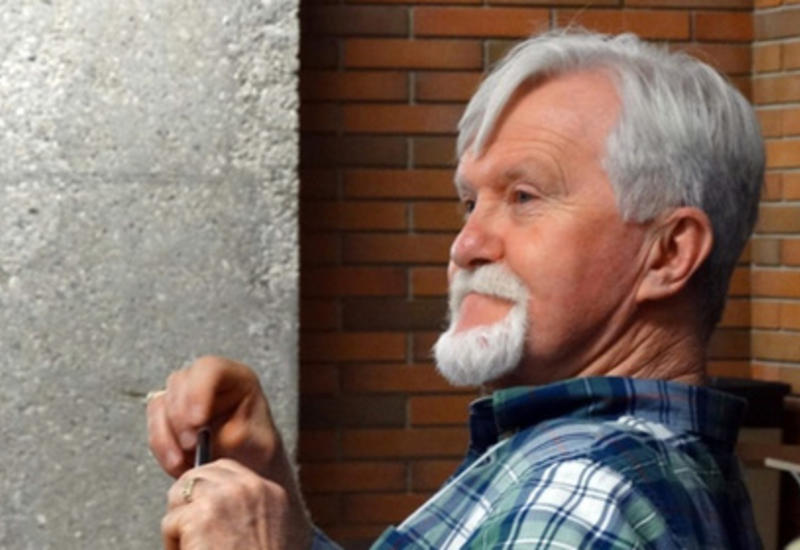 Канадец полвека хранит неоткрытый подарок от бросившей его девушки