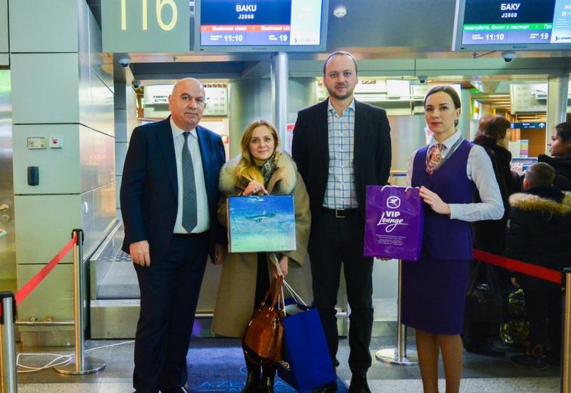 Пассажирка AZAL стала рекордной для московского аэропорта