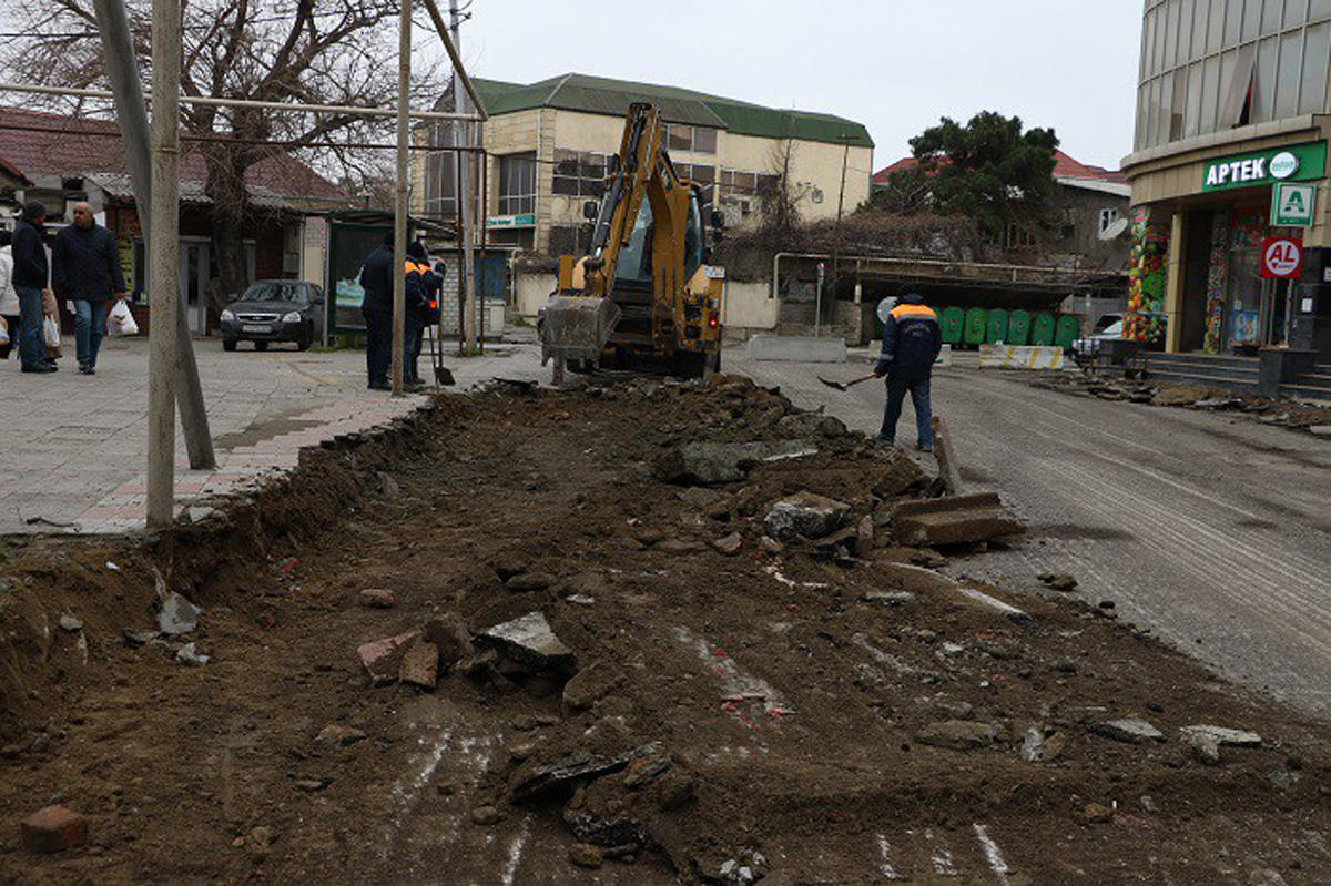 В Баку капитально ремонтируется еще одна улица