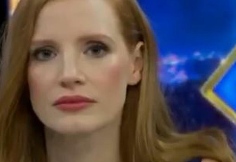 Актриса поставила рекорд по умению долго не моргать, но на это больно смотреть