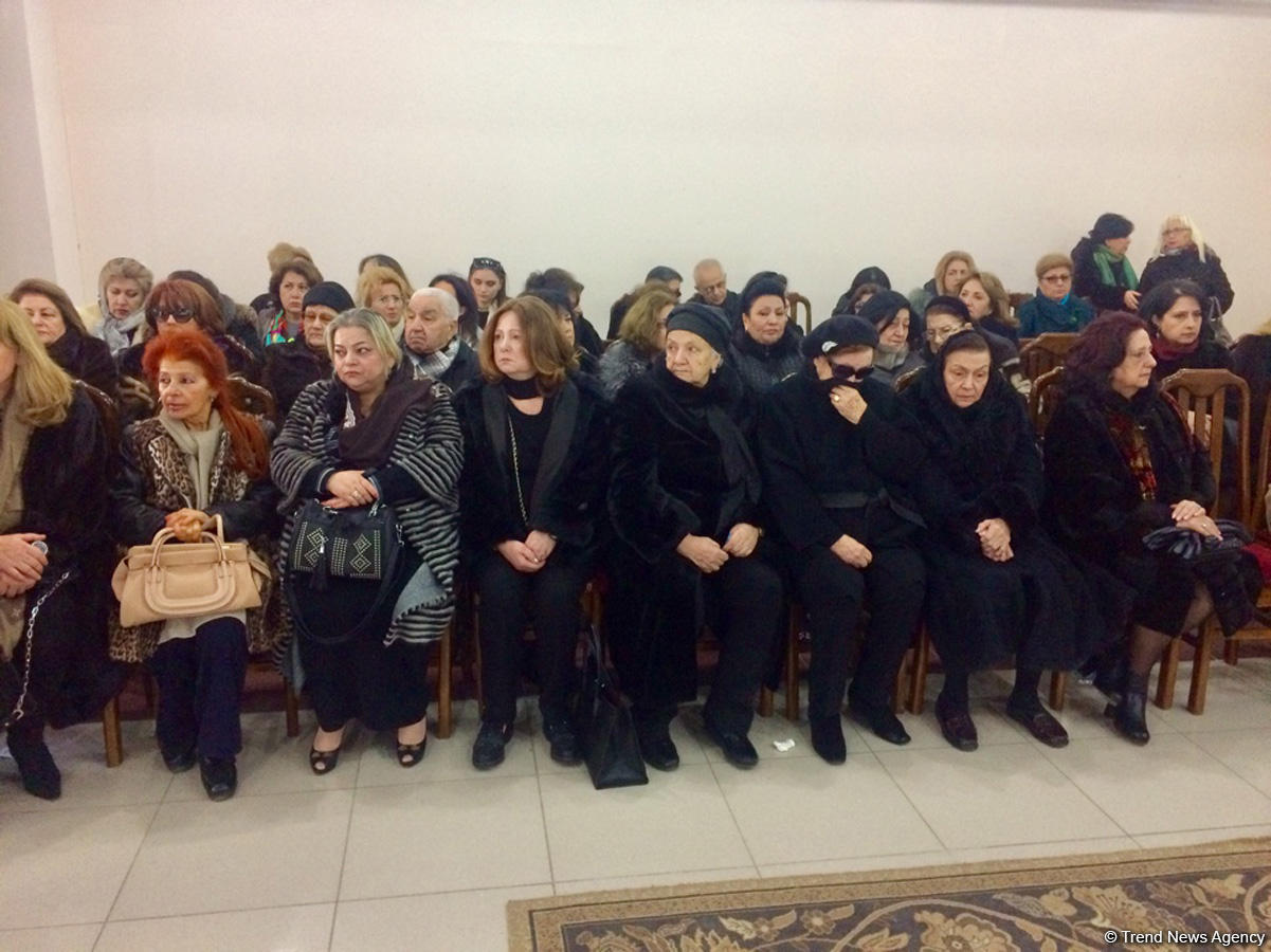 В Баку проходит церемония прощания с выдающимся пианистом Чингизом Садыховым