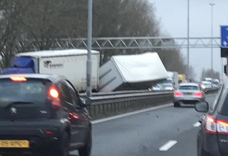 В Нидерландах  массово отменили авиарейсы